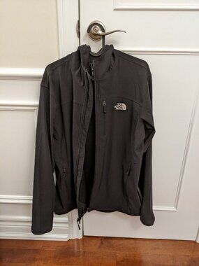 The North Face men's medium black light jacket